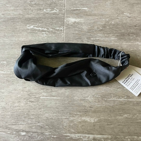 Lululemon Knot Stopping Satin Headband - Picture 2 of 6